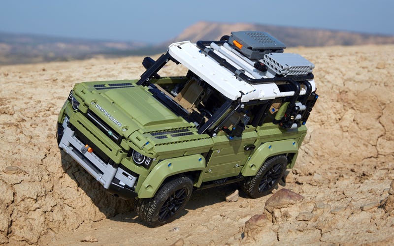 Land Rover Defender, une voiture Lego tout terrain